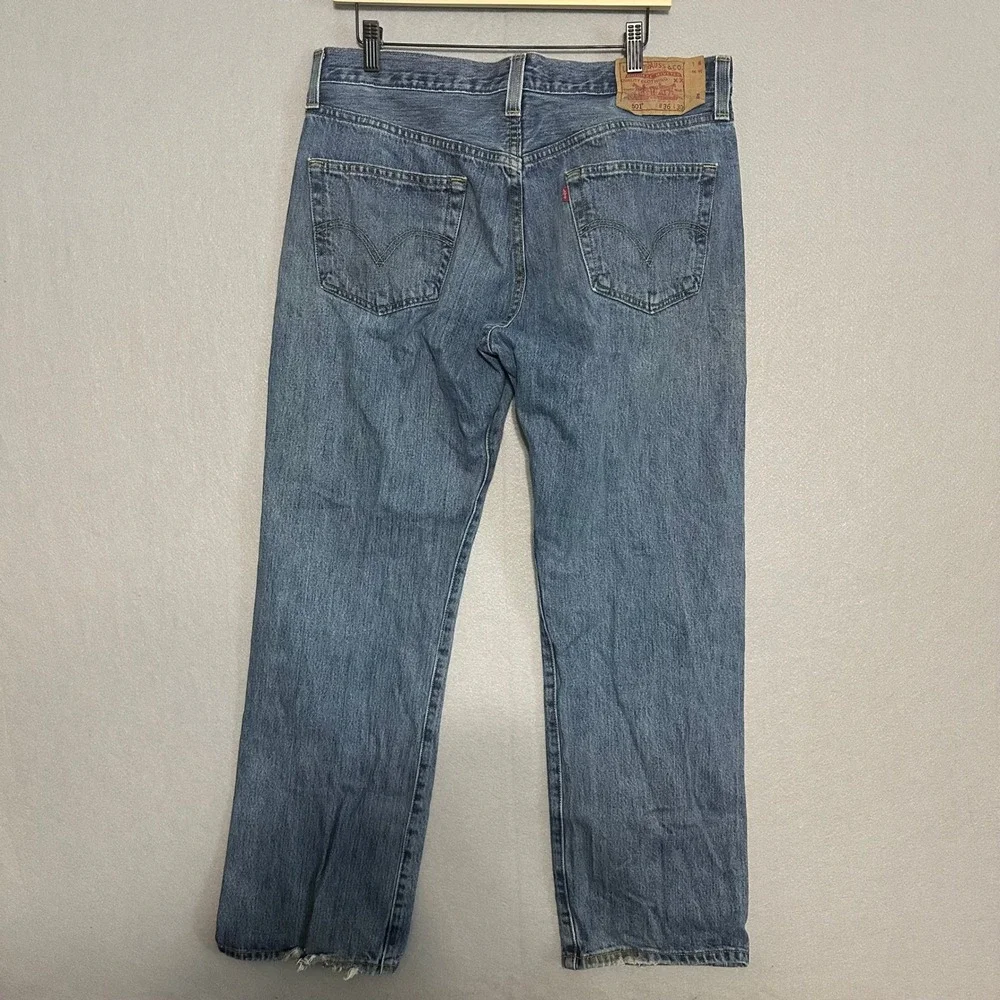 Levis 501 Original Straight Leg‎ Button Fly Jeans Medium Wash Blue 36x30 Mens